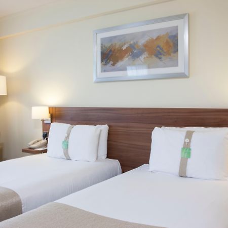 Holiday Inn Colchester By Ihg מראה חיצוני תמונה