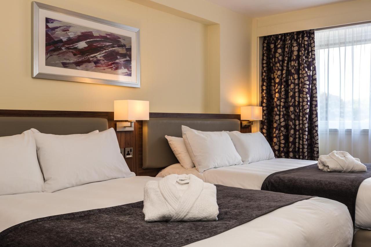 Holiday Inn Colchester By Ihg מראה חיצוני תמונה