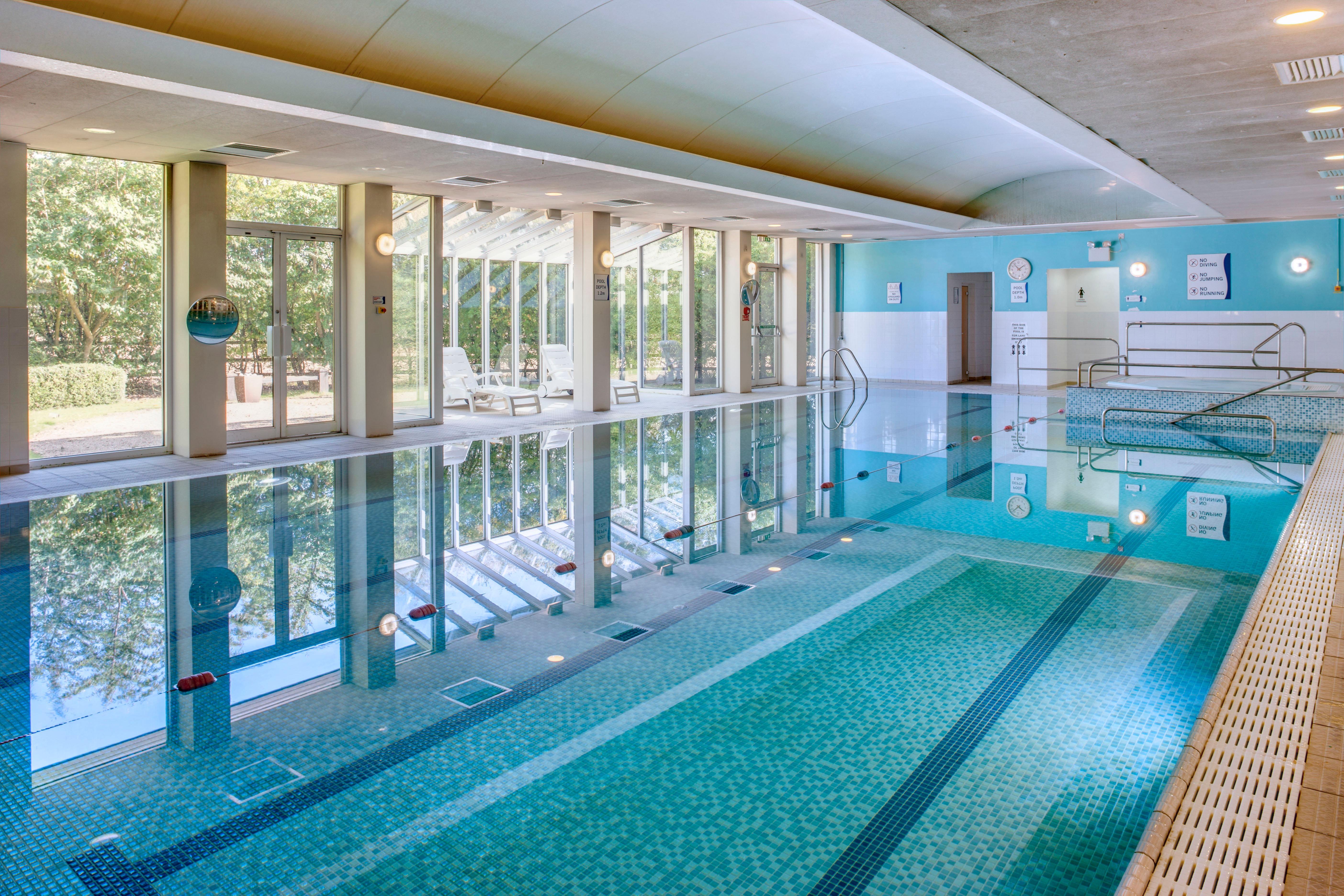 Holiday Inn Colchester By Ihg מראה חיצוני תמונה
