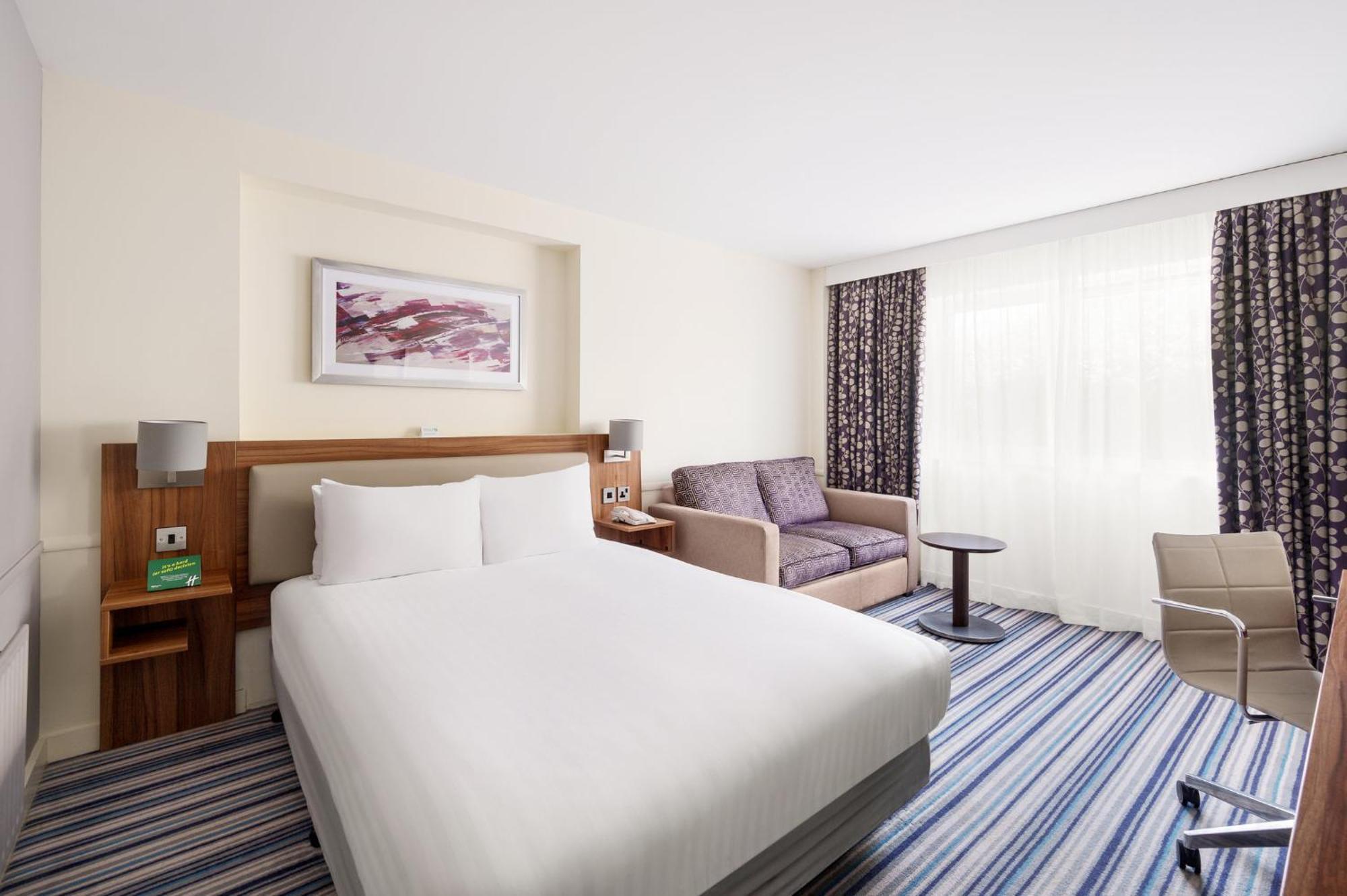 Holiday Inn Colchester By Ihg מראה חיצוני תמונה